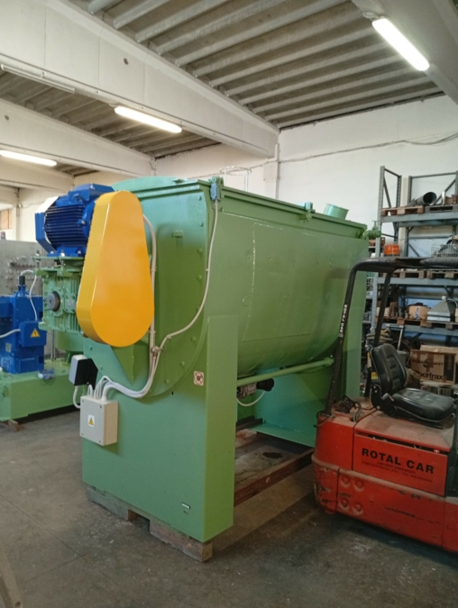 Bandera turbomixer 700L.